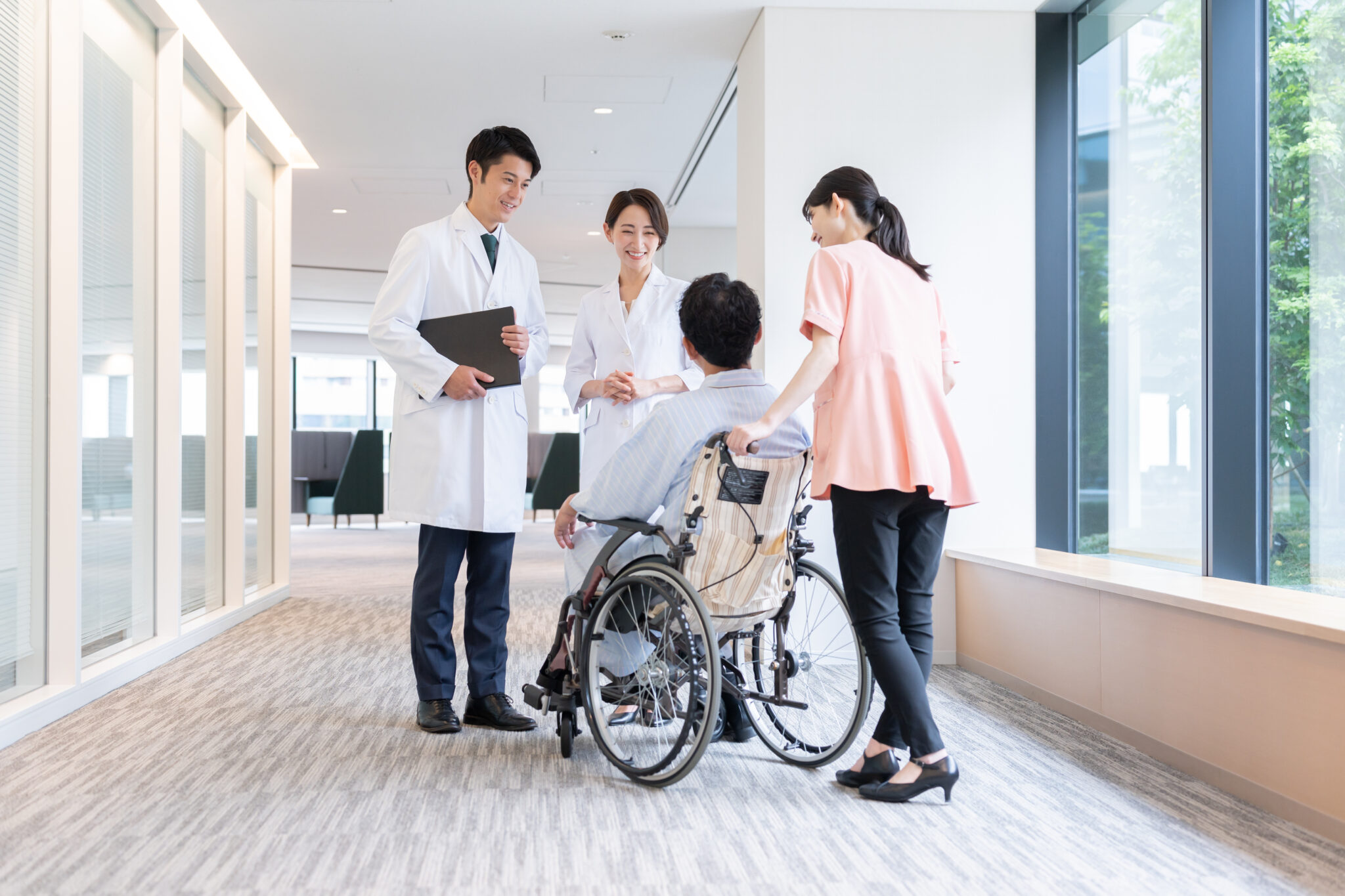 特養と老健の違いを徹底比較!介護職として働くならどちらが向いている?【2026年最新】 | カイゴト